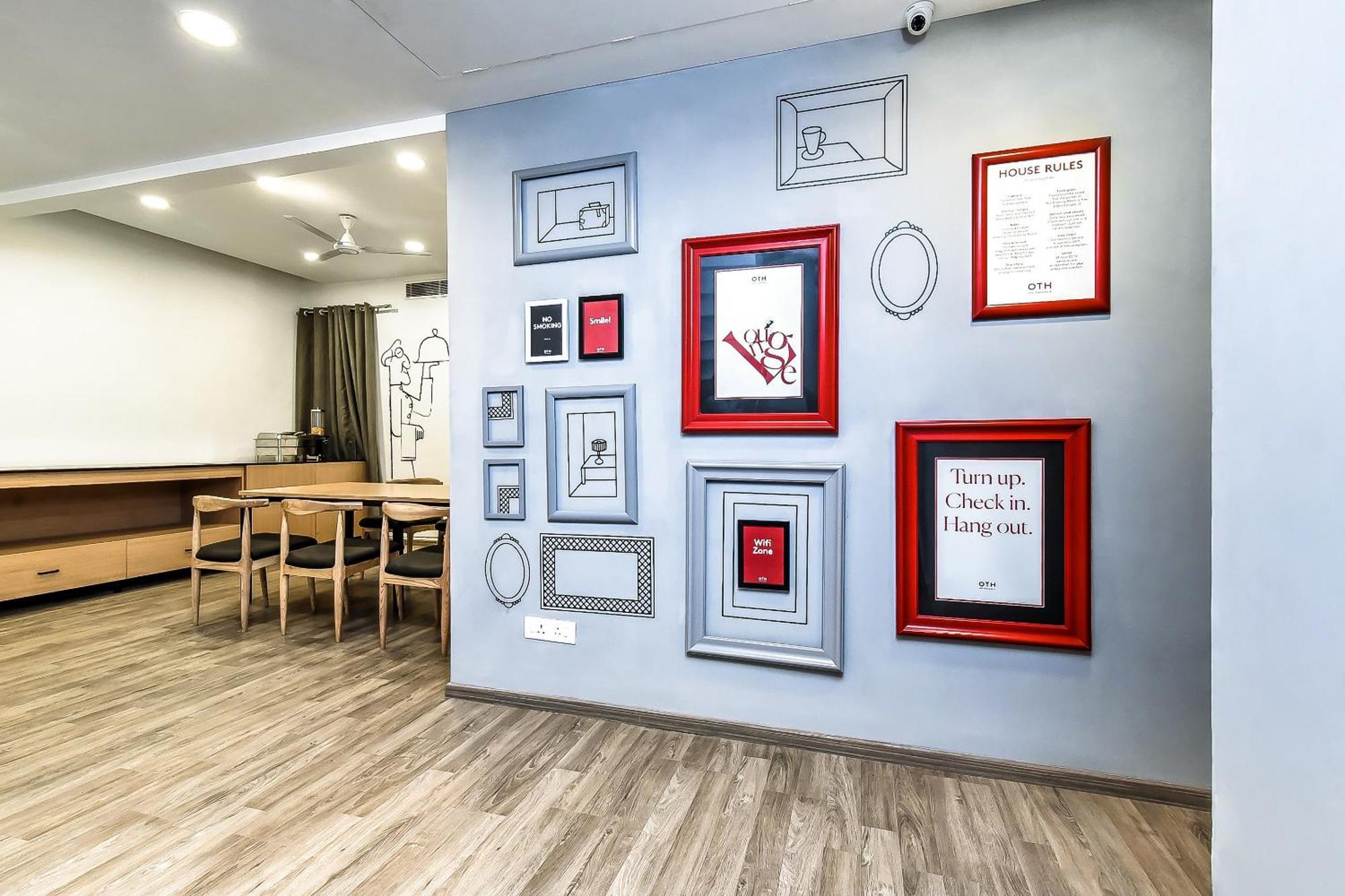 Townhouse Sky Hotel Ludhiana Eksteriør billede